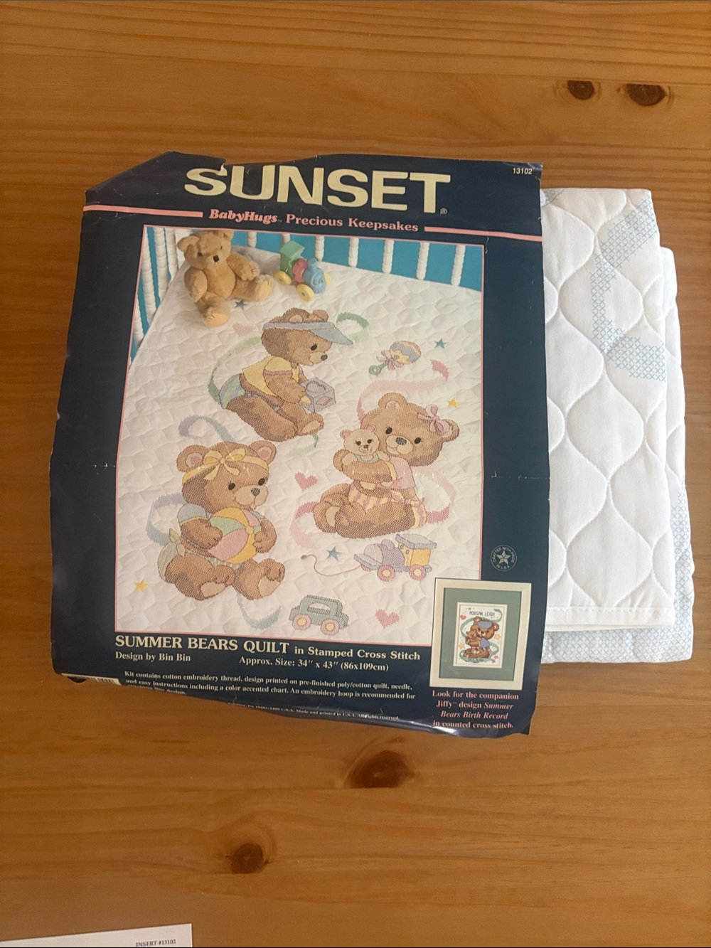 Sunset Summer Bears Quilt - White w/Multicolor Bear Design (thread not included)